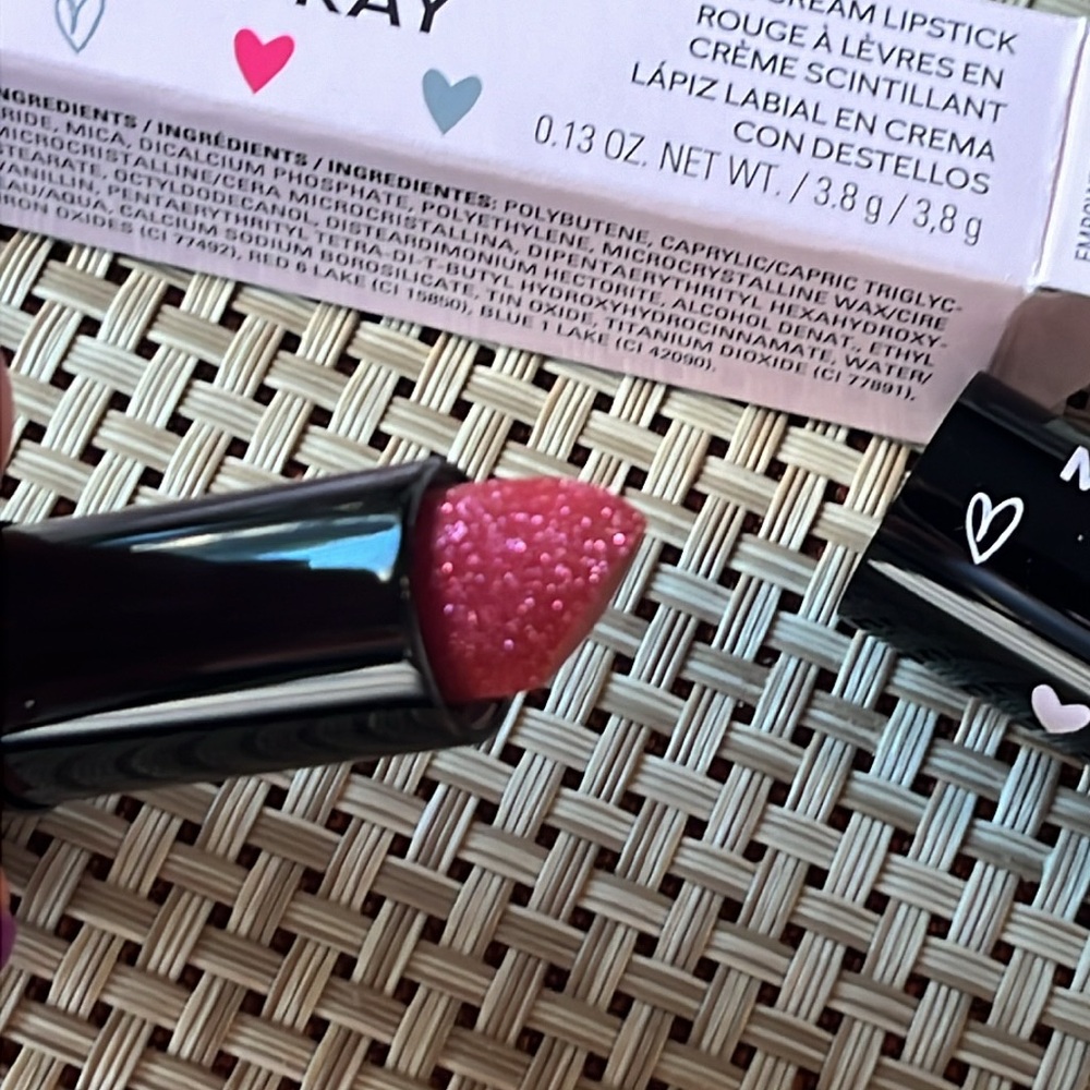 Mary Kay Sparkle Cream Lipstick- Empower